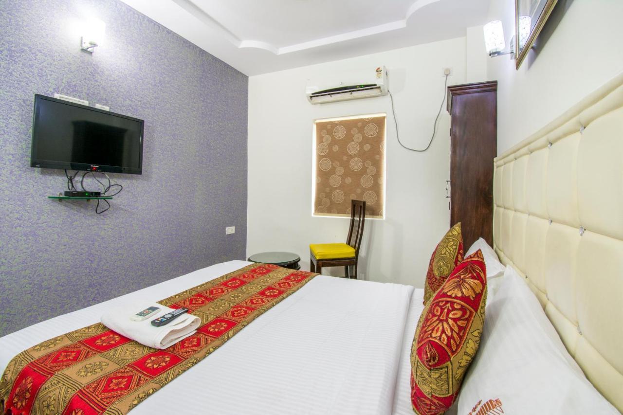 Hotel Executive Inn Виджаявада Экстерьер фото