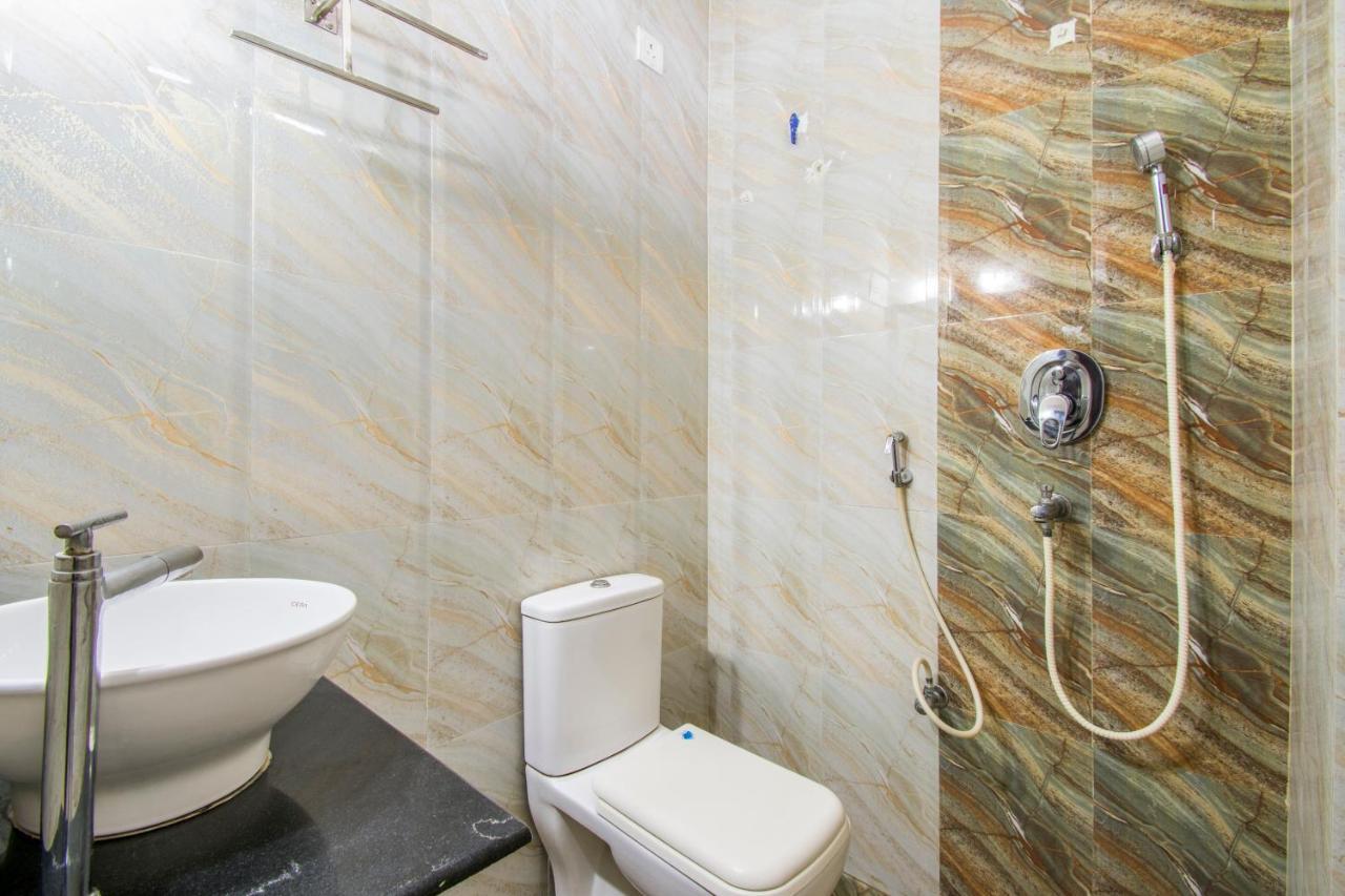 Hotel Executive Inn Виджаявада Экстерьер фото