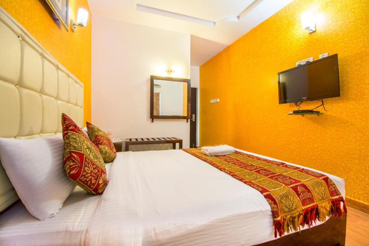 Hotel Executive Inn Виджаявада Экстерьер фото