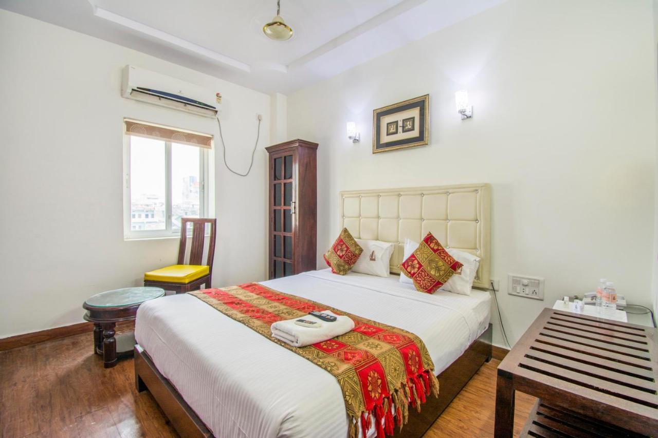 Hotel Executive Inn Виджаявада Экстерьер фото